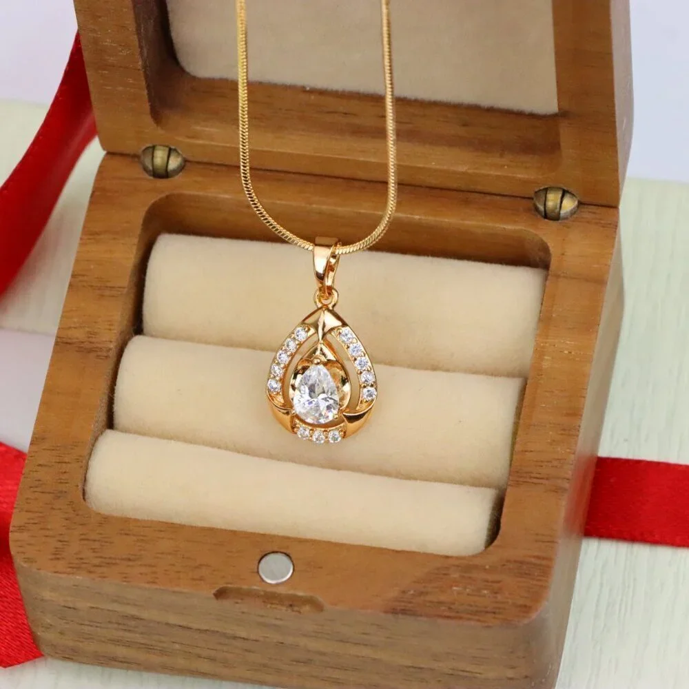 ✔ACCEPT OFFER teardrop white